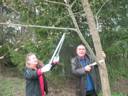 Земляцька толока у Пирогово ( підряд родини Лузанів.jpg)